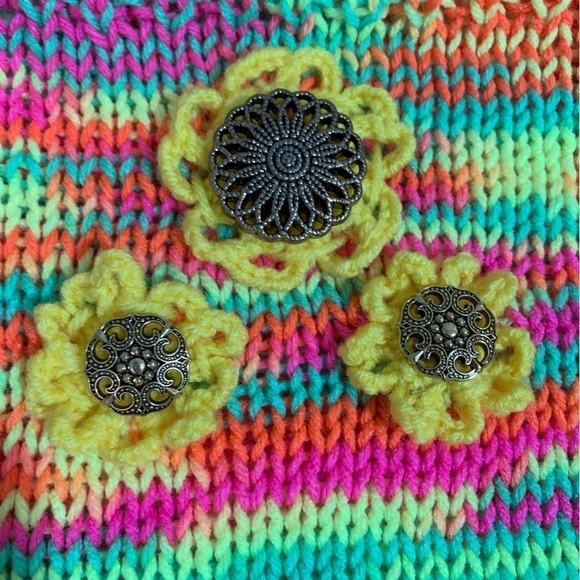 Handmade Knit Yellow Neon Flower Detail Mock Neck Sweater - Picture 3 of 11
